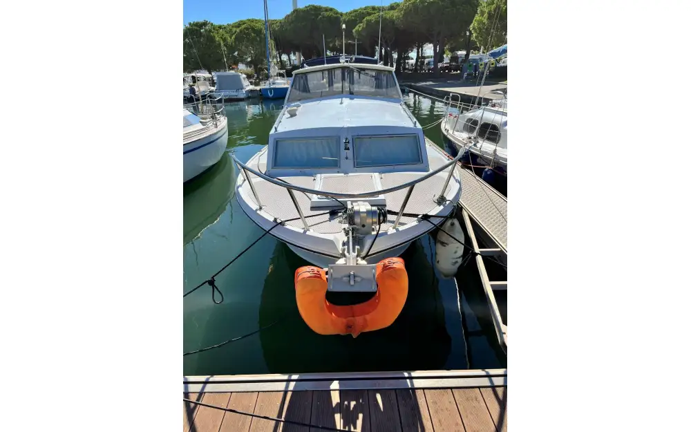 slider 23 Freeman Marine Freeman 24 Cruiser