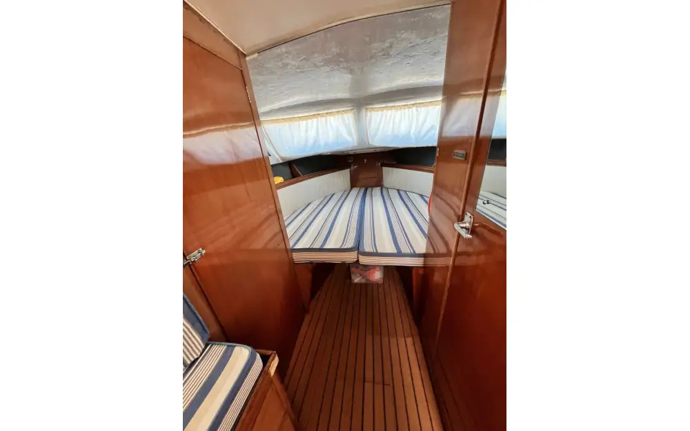 slider 15 Freeman Marine Freeman 24 Cruiser