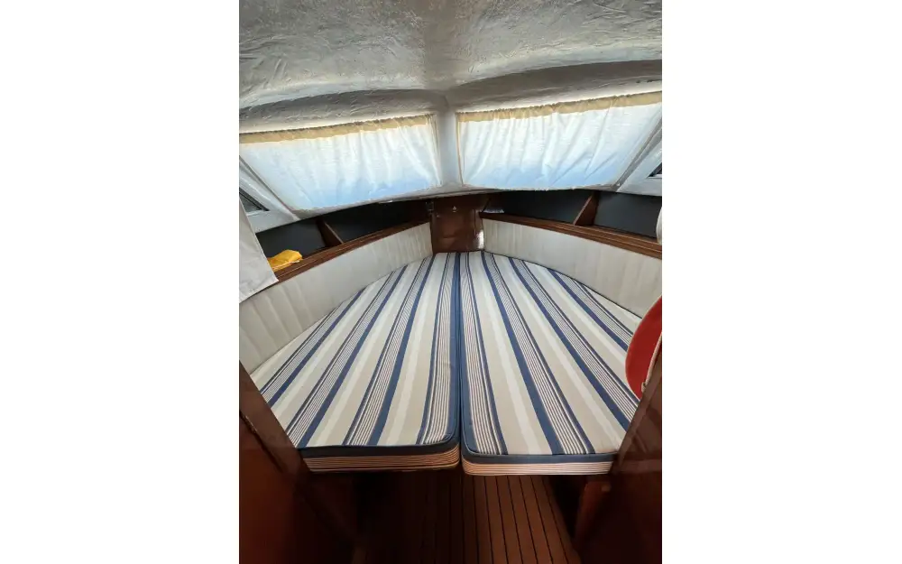 slider 2 Freeman Marine Freeman 24 Cruiser