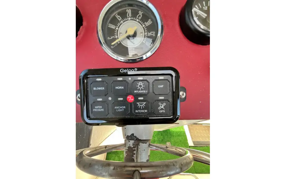 slider 22 Freeman Marine Freeman 24 Cruiser