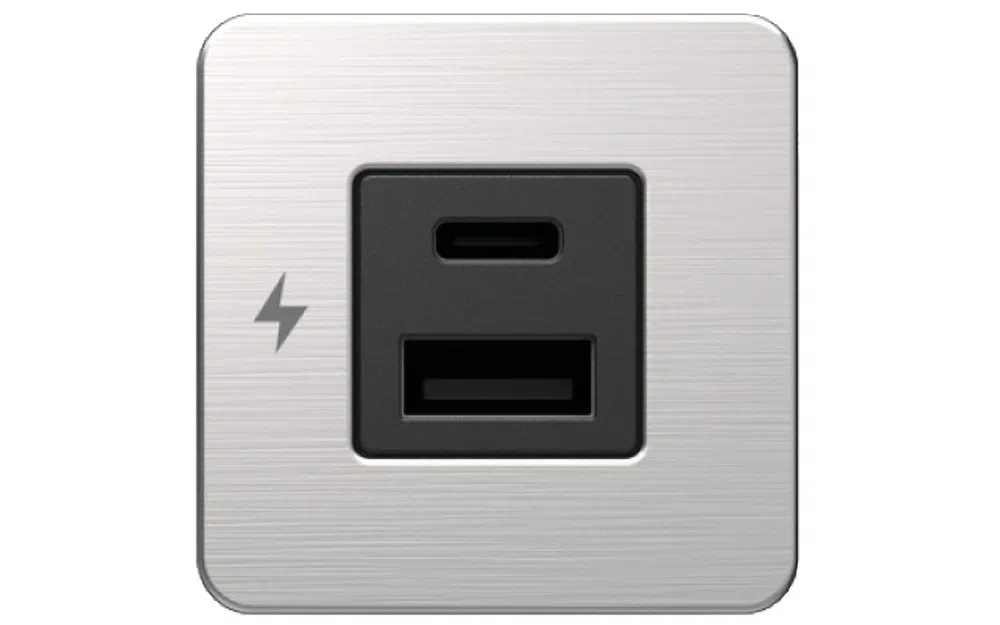 slider 0 SCANSTRUT Double USB-A + USB-C Tile