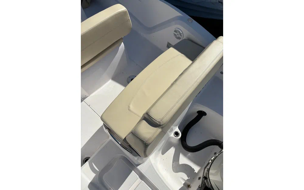 slider 3 Sessa Marine Key Largo One
