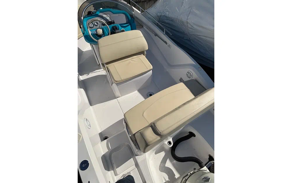 slider 4 Sessa Marine Key Largo One
