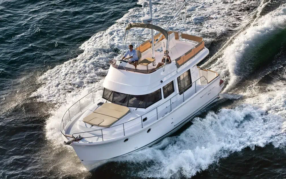 slider 1 Beneteau Swift Trawler 34