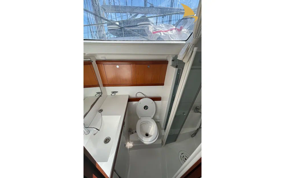 slider 10 Beneteau Oceanis 50