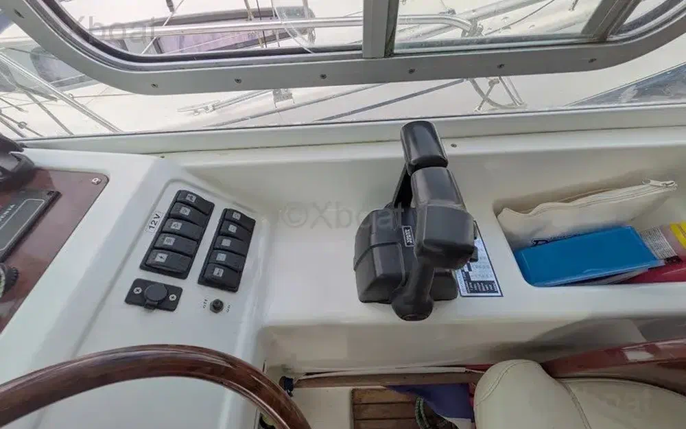 slider 8 Beneteau Ombrine 960 Timonier