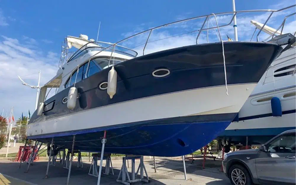 slider 1 Beneteau Antares 12