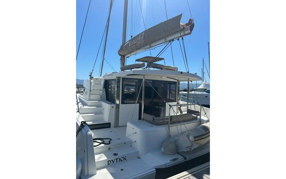 slider 2 Bali Catamarans Bali 4.2