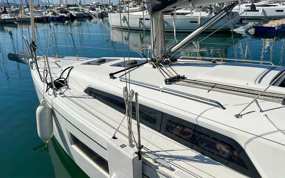 slider 7 Beneteau Oceanis 30.1