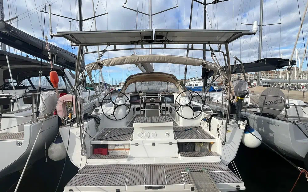 slider 0 Dufour 512 Grand Large