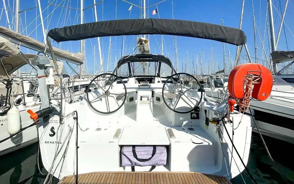 slider 0 Beneteau Oceanis 34.1
