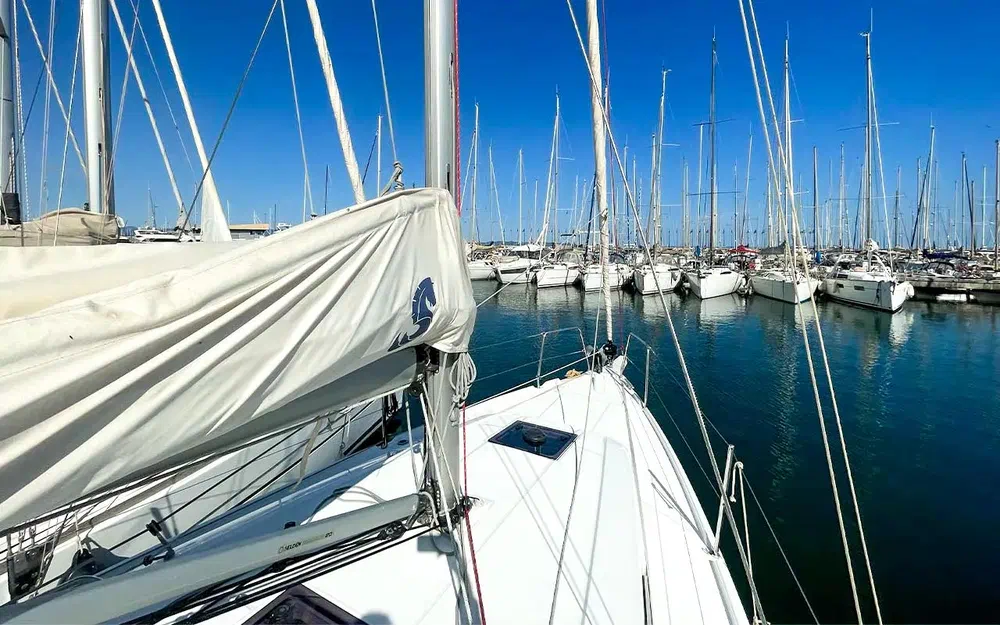 slider 3 Beneteau Oceanis 34.1