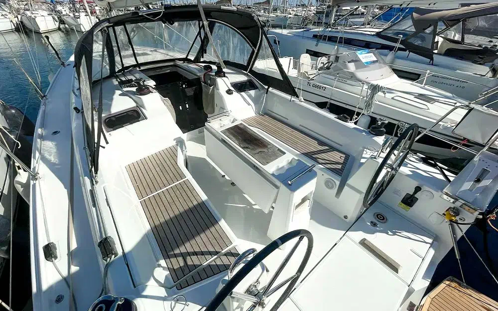 slider 7 Beneteau Oceanis 34.1