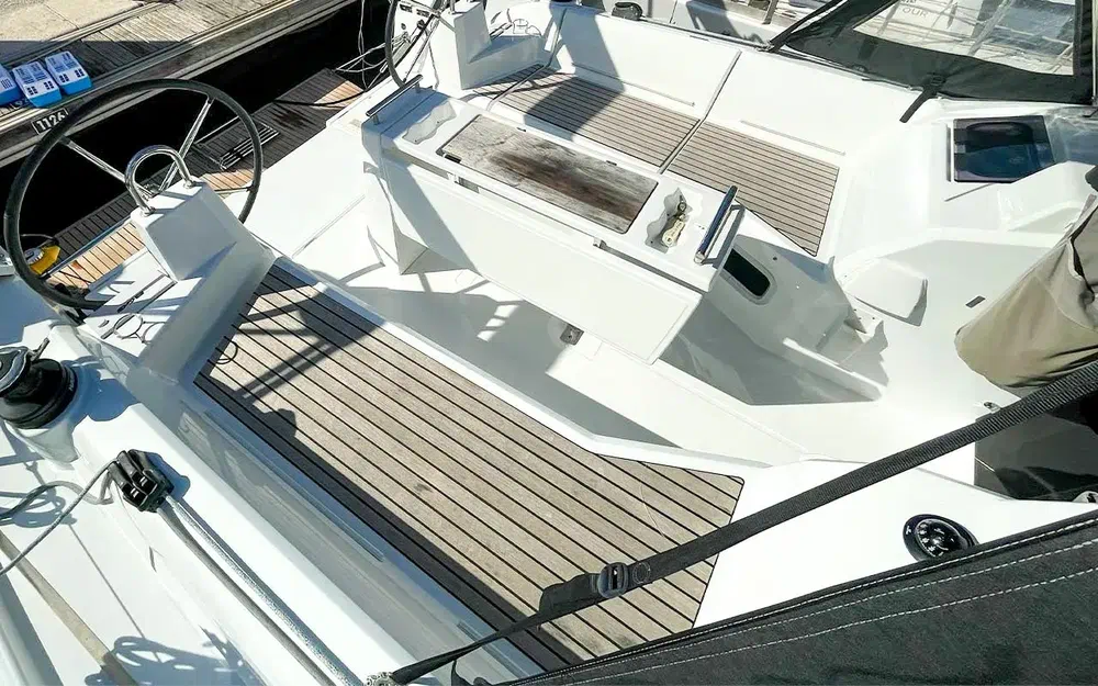 slider 8 Beneteau Oceanis 34.1