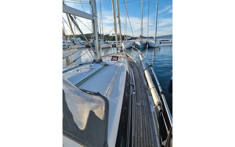 slider 10 Beneteau Oceanis 45