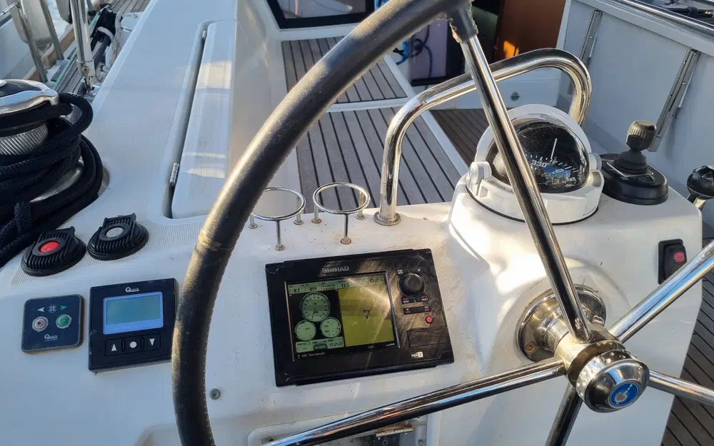 slider 16 Beneteau Oceanis 45