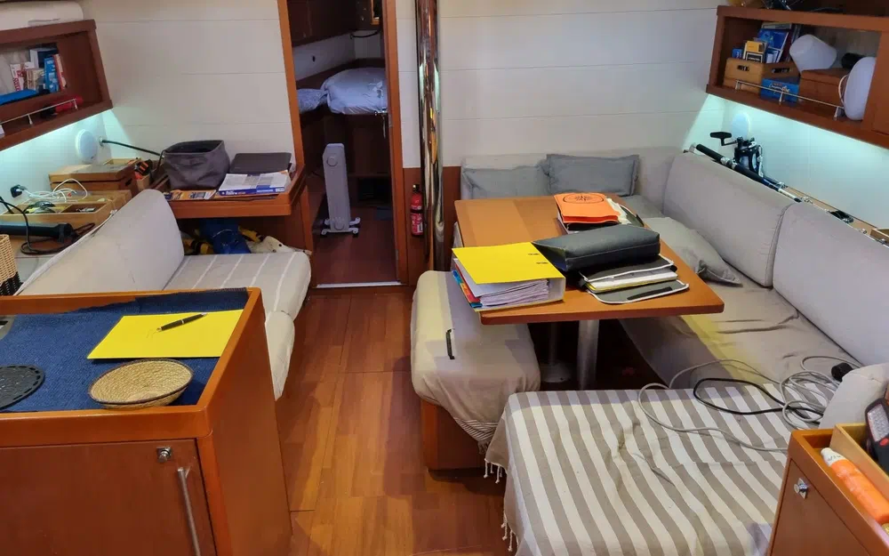 slider 1 Beneteau Oceanis 45