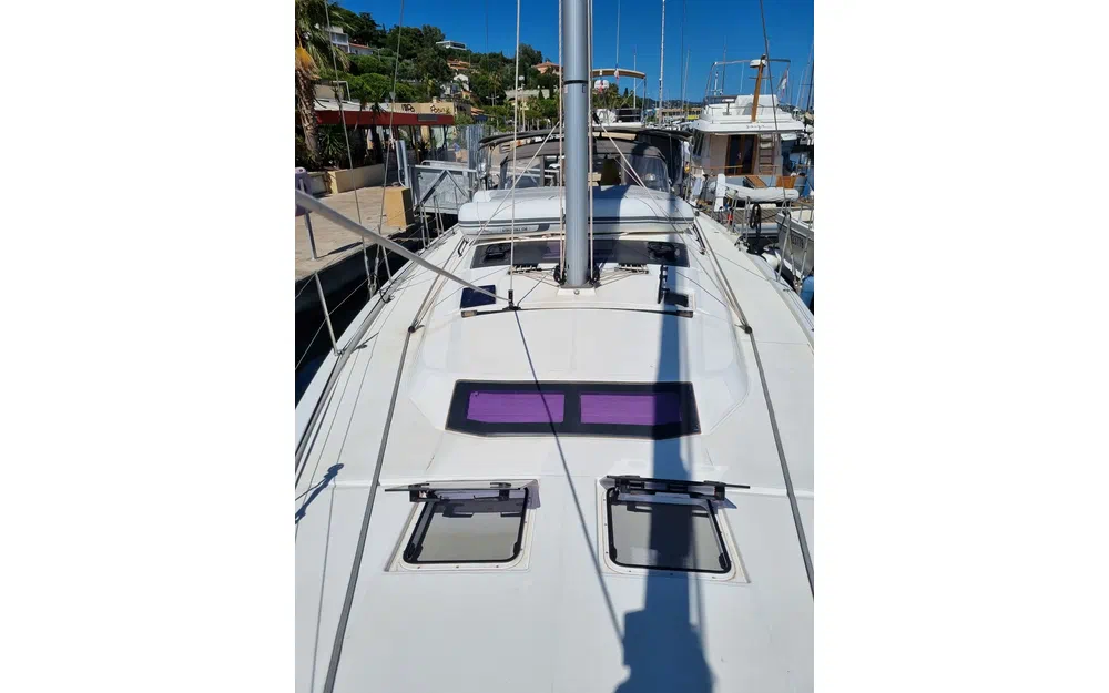 slider 18 Dufour 470