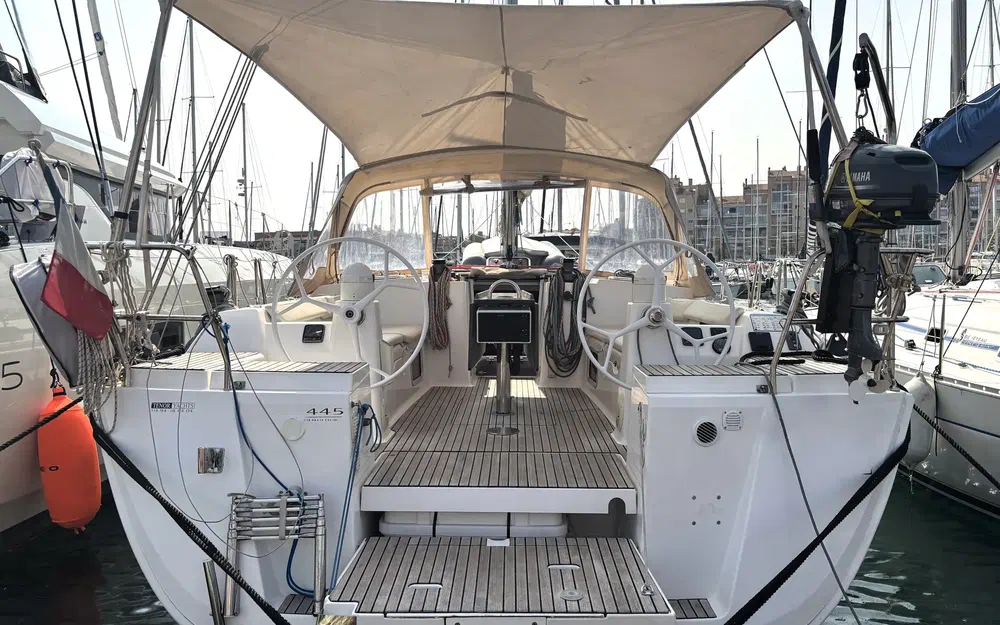 slider 0 Dufour 445 Grand Large