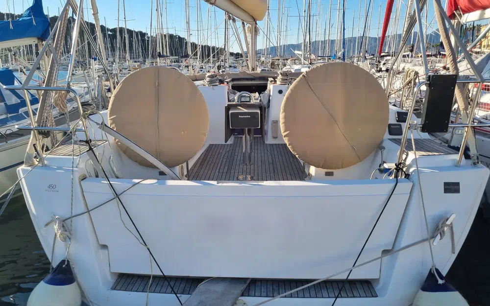 slider 19 Dufour 450 Grand Large