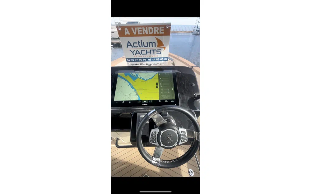 slider 18 Xshore Eelex 8000