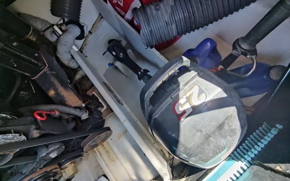 slider 9 Jeanneau Leader 805