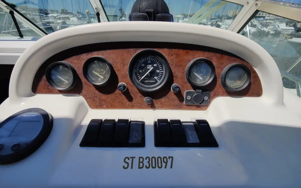 slider 15 Jeanneau Leader 805