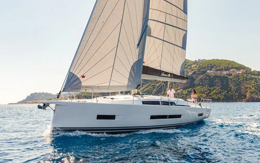 slider 1 Hanse 410