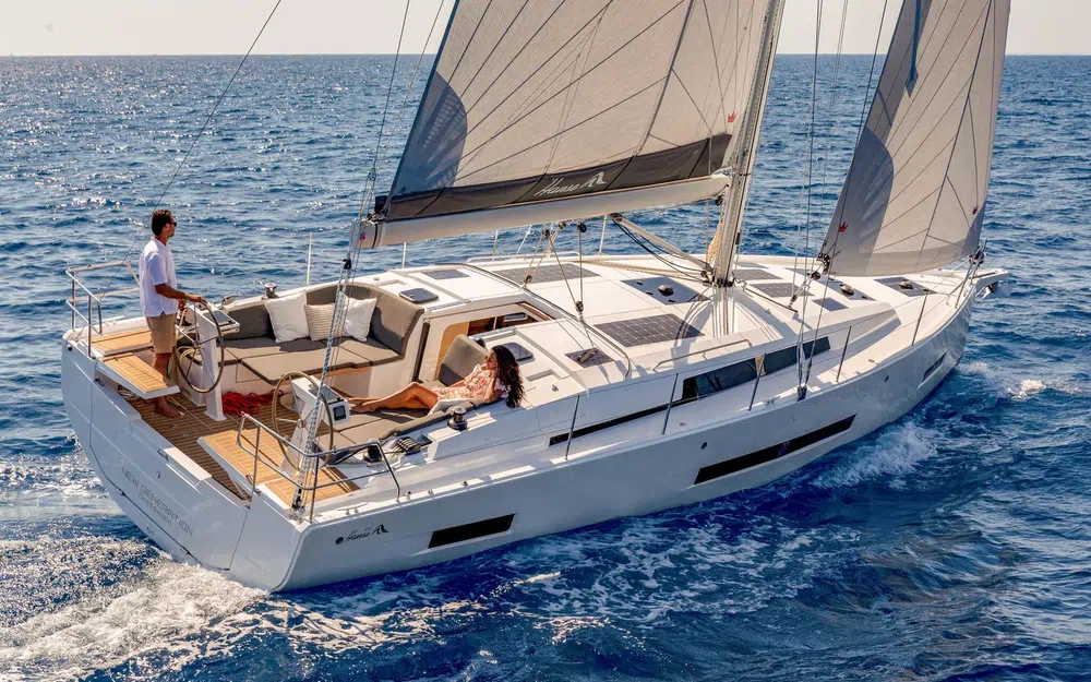 slider 4 Hanse 410