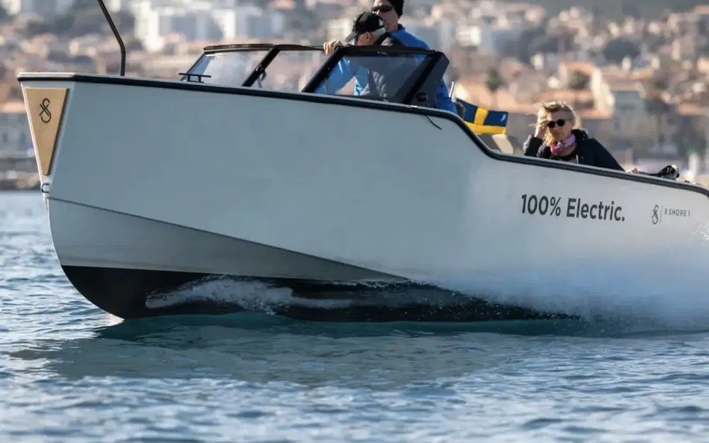 slider 5 Xshore 1 Open