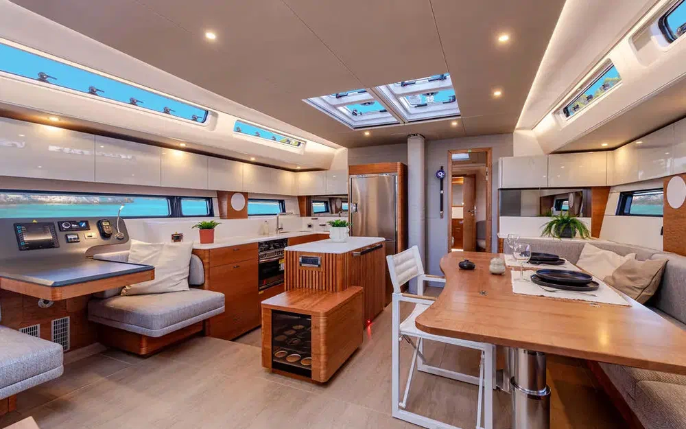 slider 6 Hanse 590