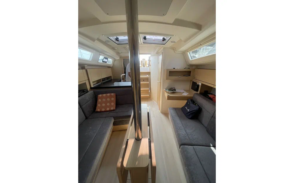 slider 6 Hanse 348