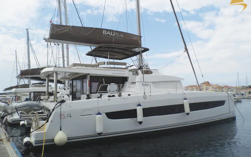 slider 1 Bali Catamarans Bali 5.4