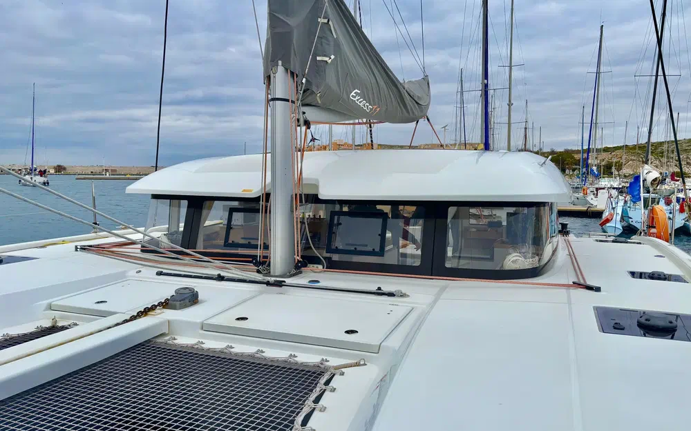 slider 21 Beneteau Excess 11