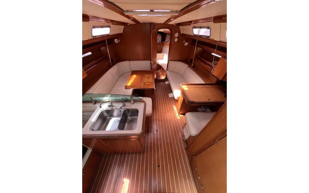 slider 3 Dufour 40 PERFORMANCE