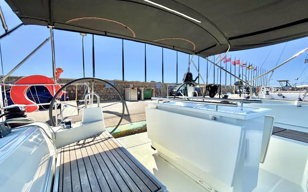 slider 5 Beneteau Oceanis 40.1