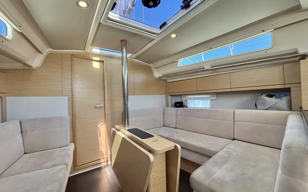 slider 11 Hanse 388