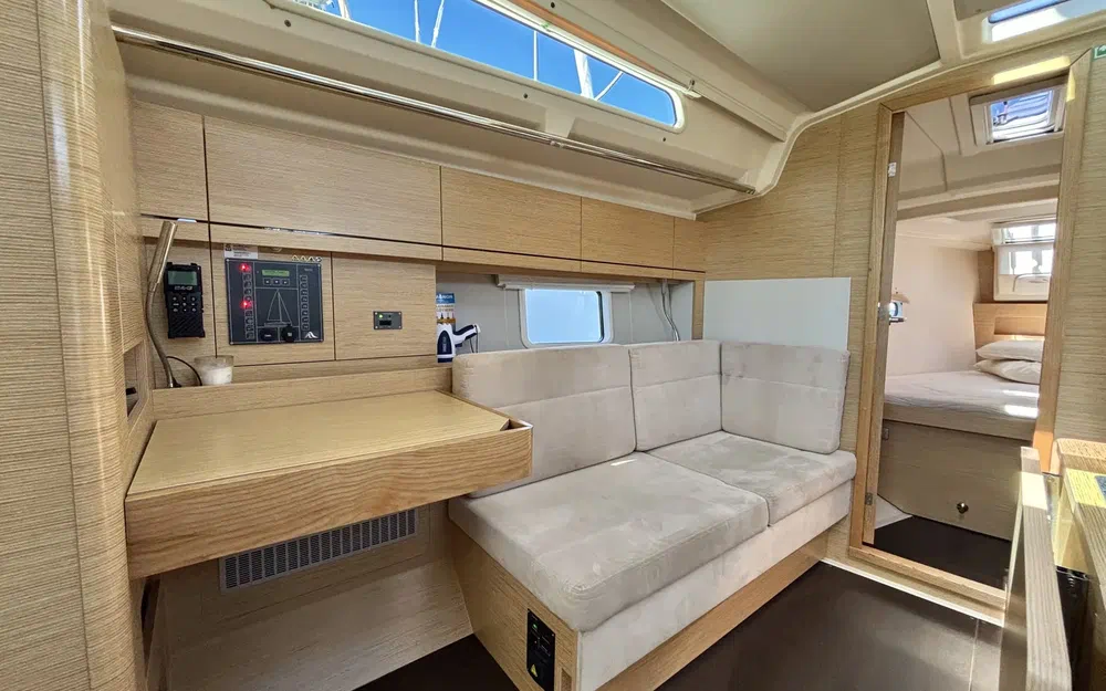 slider 13 Hanse 388