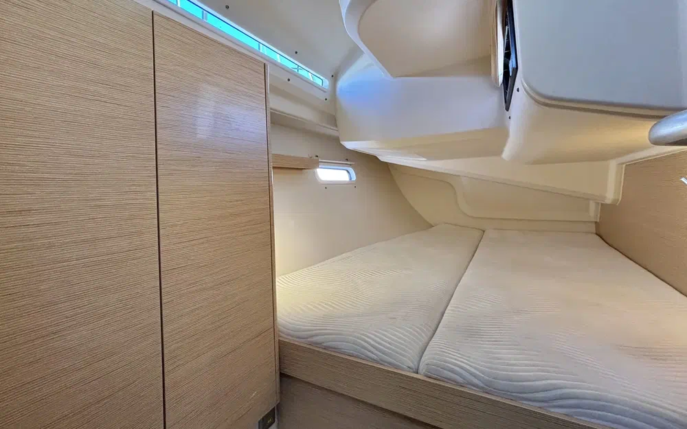 slider 19 Hanse 388