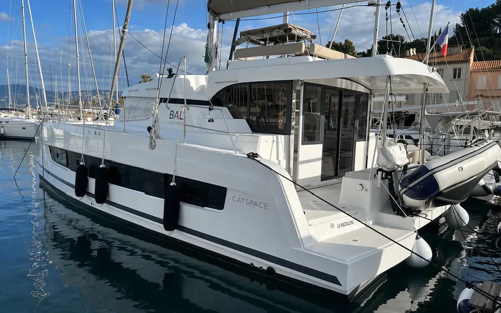 slider 0 Bali Catamarans Catspace