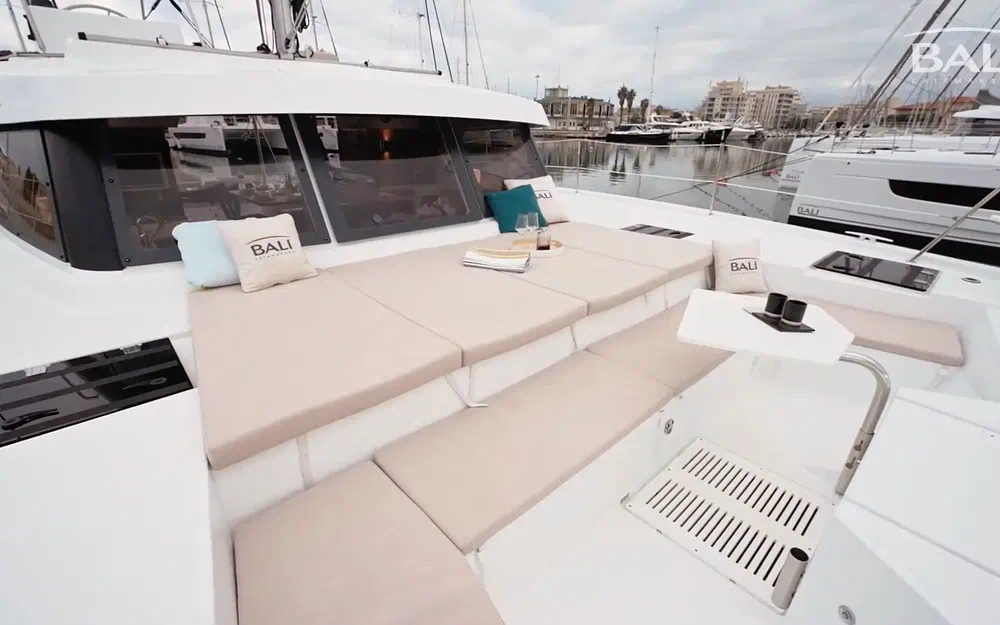 slider 1 Bali Catamarans Catspace