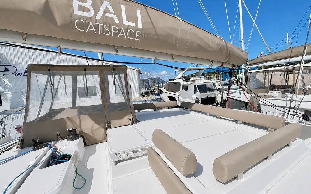 slider 2 Bali Catamarans Catspace