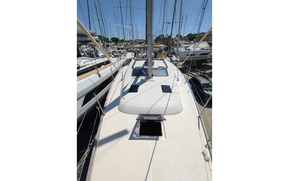 slider 18 Dufour 410 Grand Large