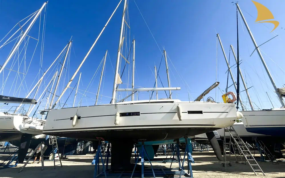 slider 1 Dufour 410 Grand Large