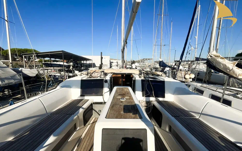 slider 23 Dufour 410 Grand Large