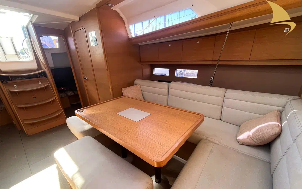 slider 33 Dufour 410 Grand Large