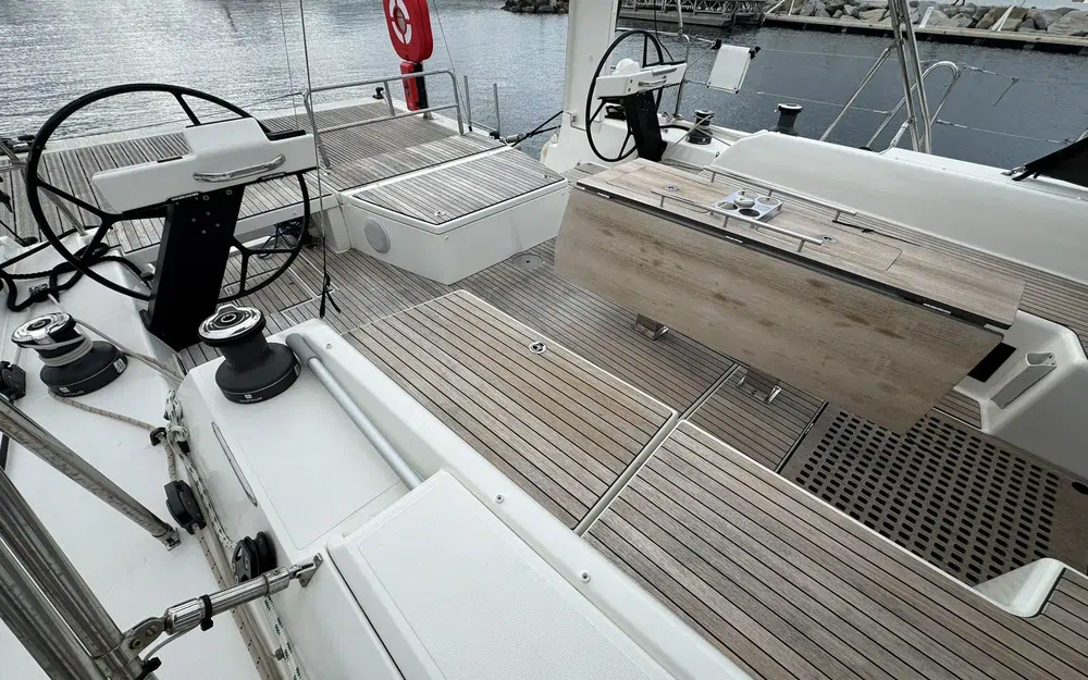 slider 22 Dufour 530