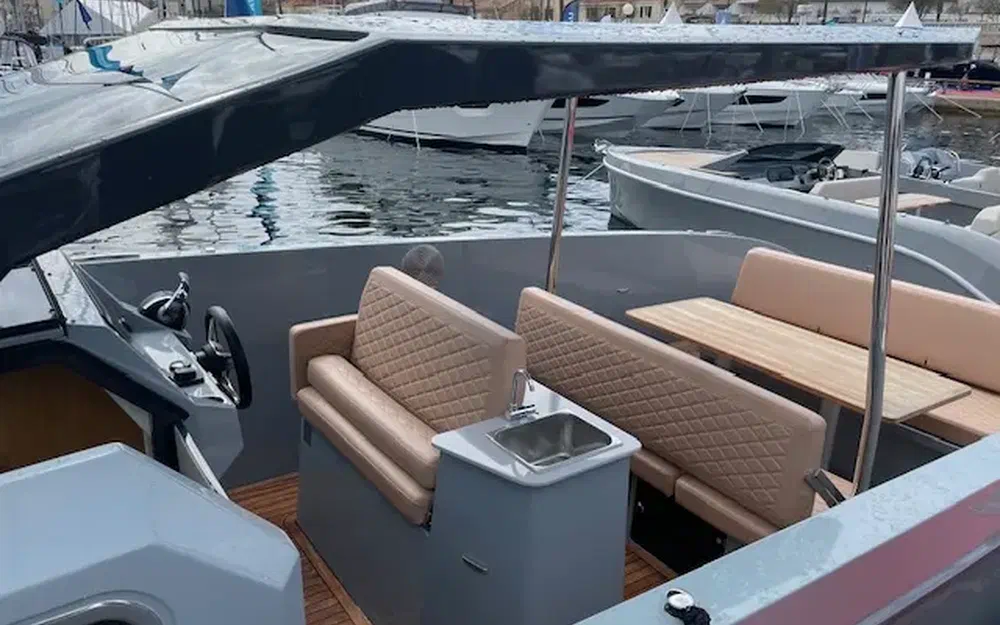 slider 1 Rand Boats Rand Escape 30