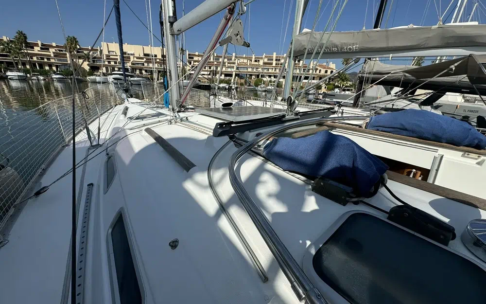 slider 9 Beneteau Oceanis 393