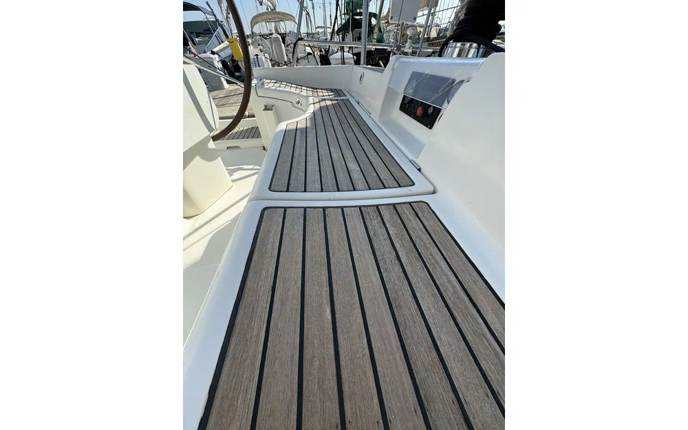 slider 7 Beneteau Oceanis 393